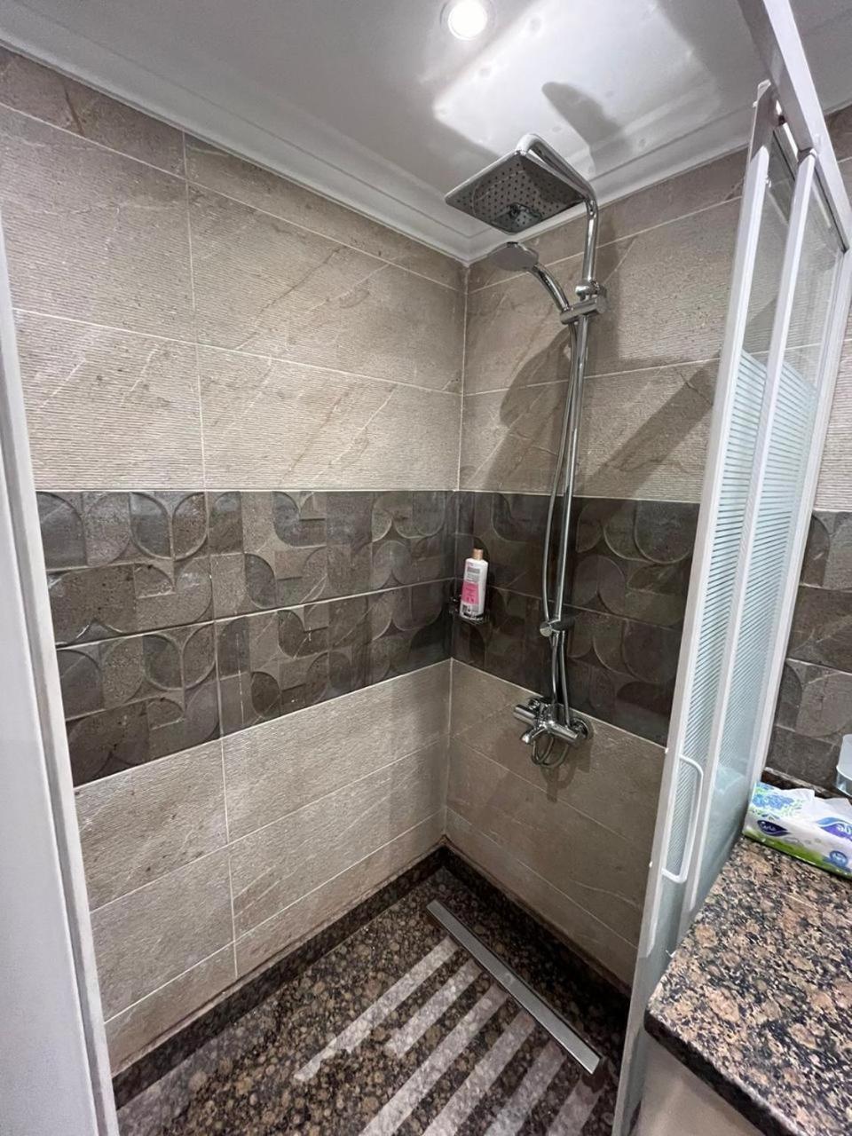 Apartment شفة فندقية بالدقي