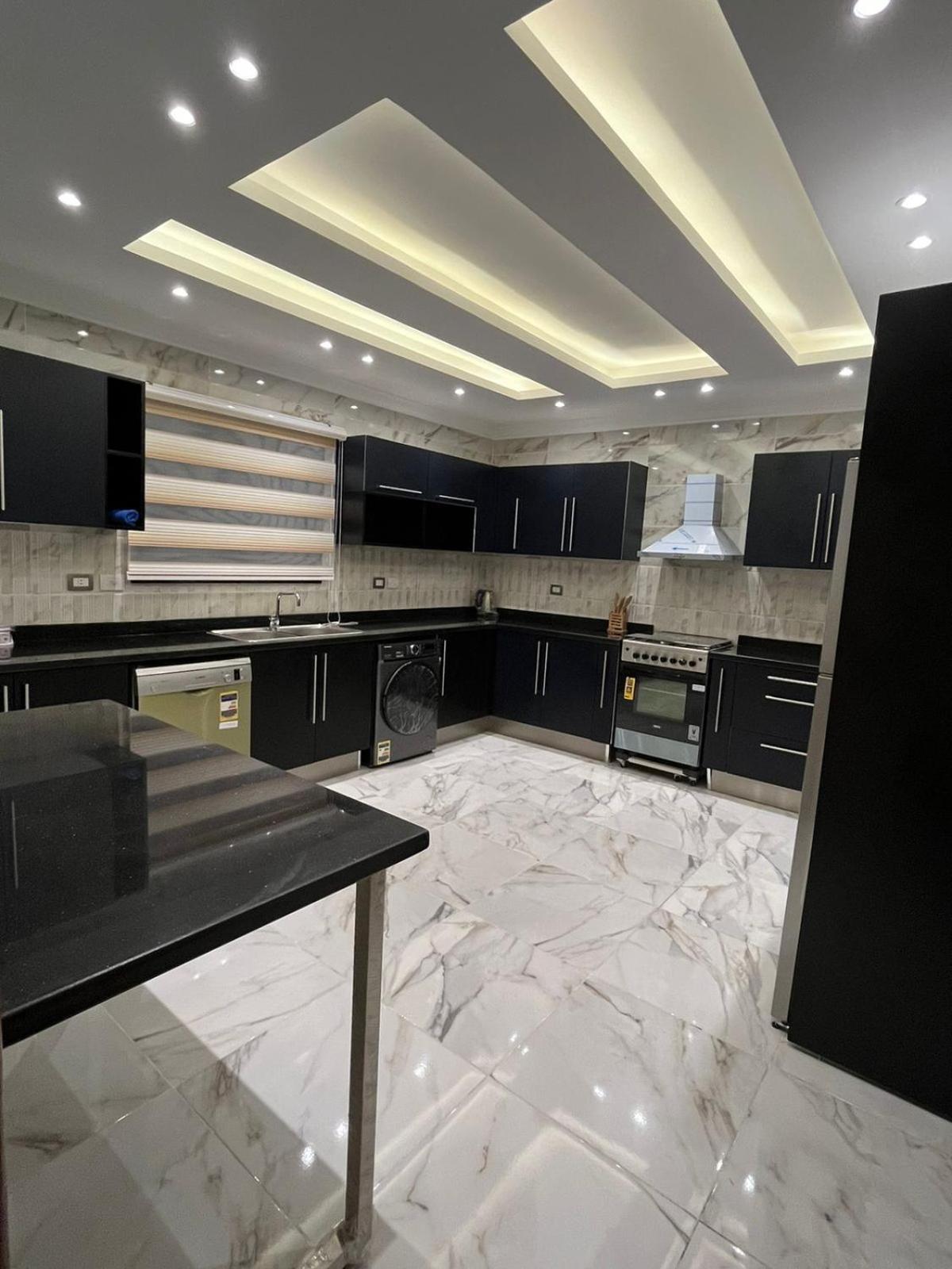 شفة فندقية بالدقي Apartment