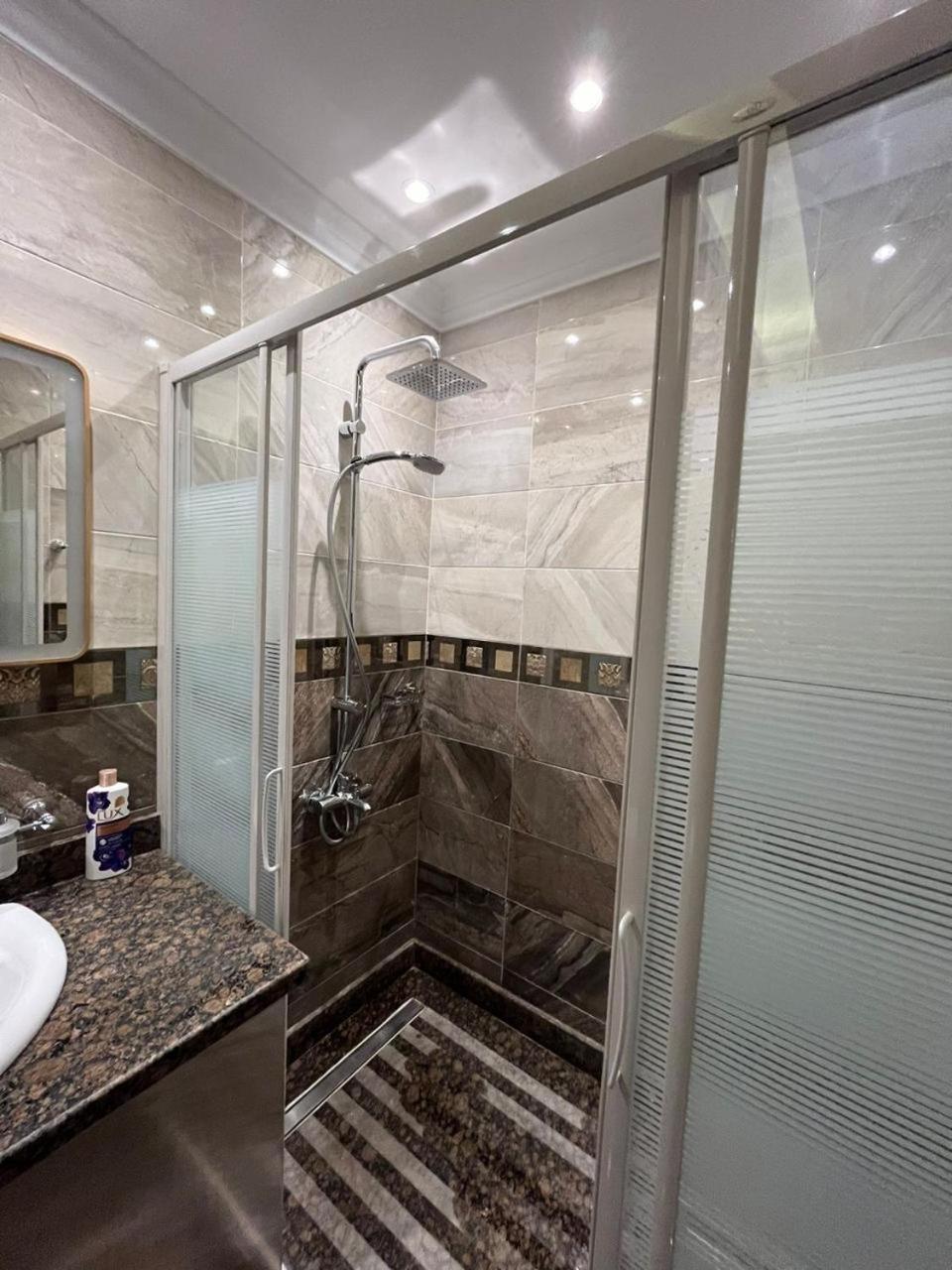 شفة فندقية بالدقي Apartment Cairo